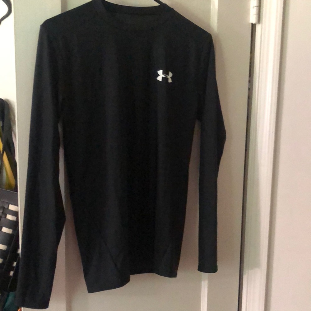 Men’s Under Armour Black long sleeve heat gear